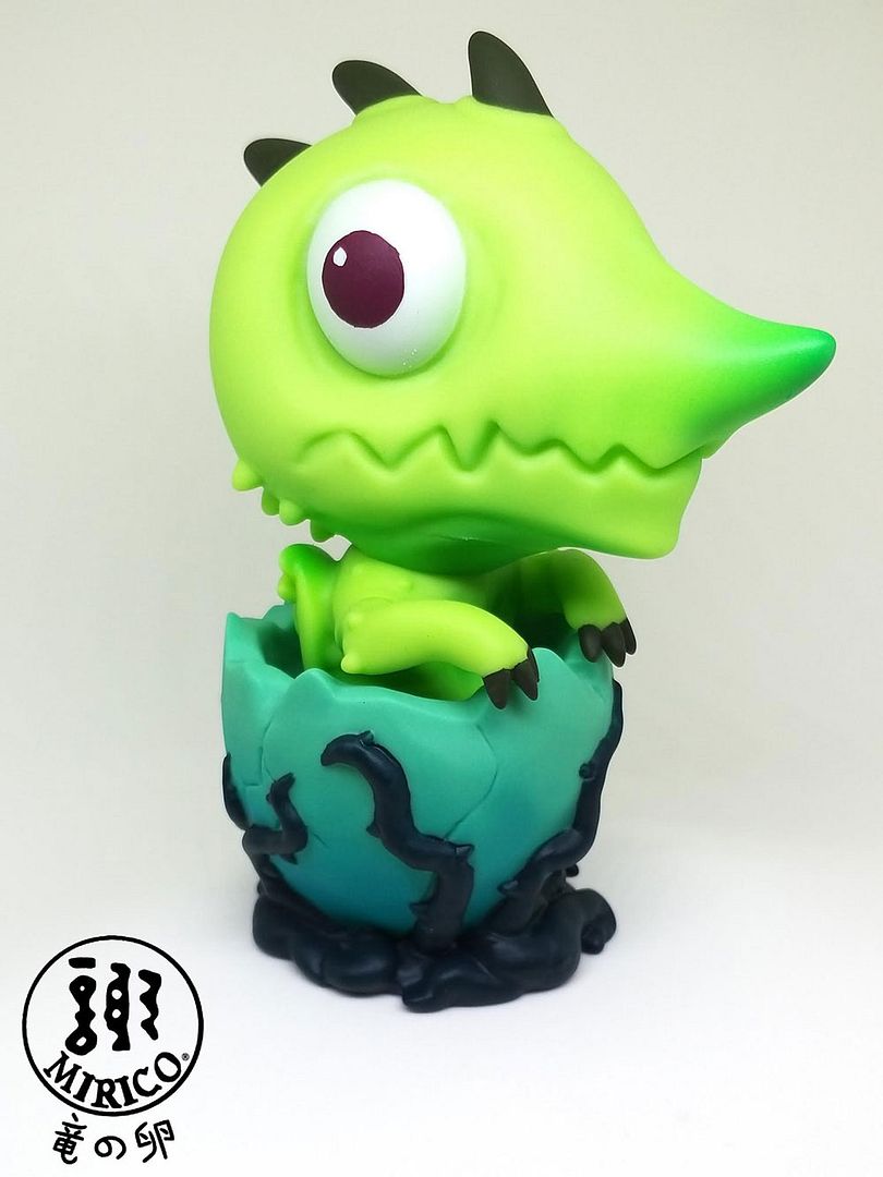 NikuNiku dragon vinyl from Mirico Collectibles... CUTE